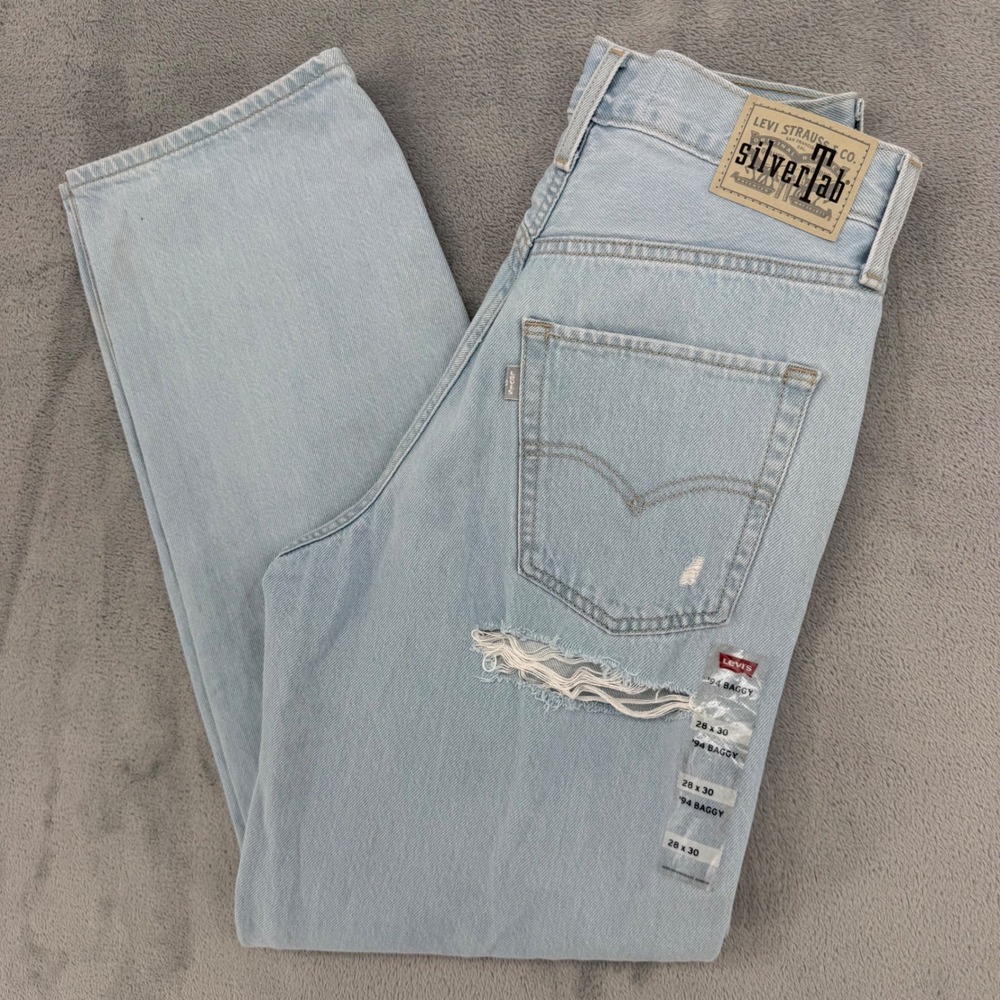 Levis Silver Tab‎ 94 Baggy Light Wash Distressed Denim Jeans Women's Size 28